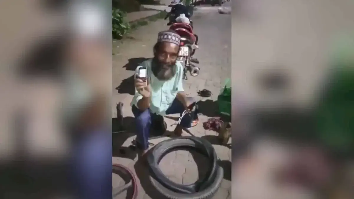 Hyderabad man fixes stranded workers' puncture, puts humanity first
