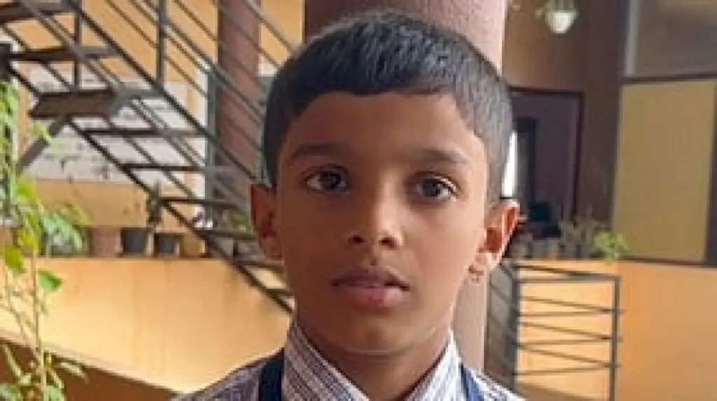 Class 5 boy saves cook's fingers, CM praises