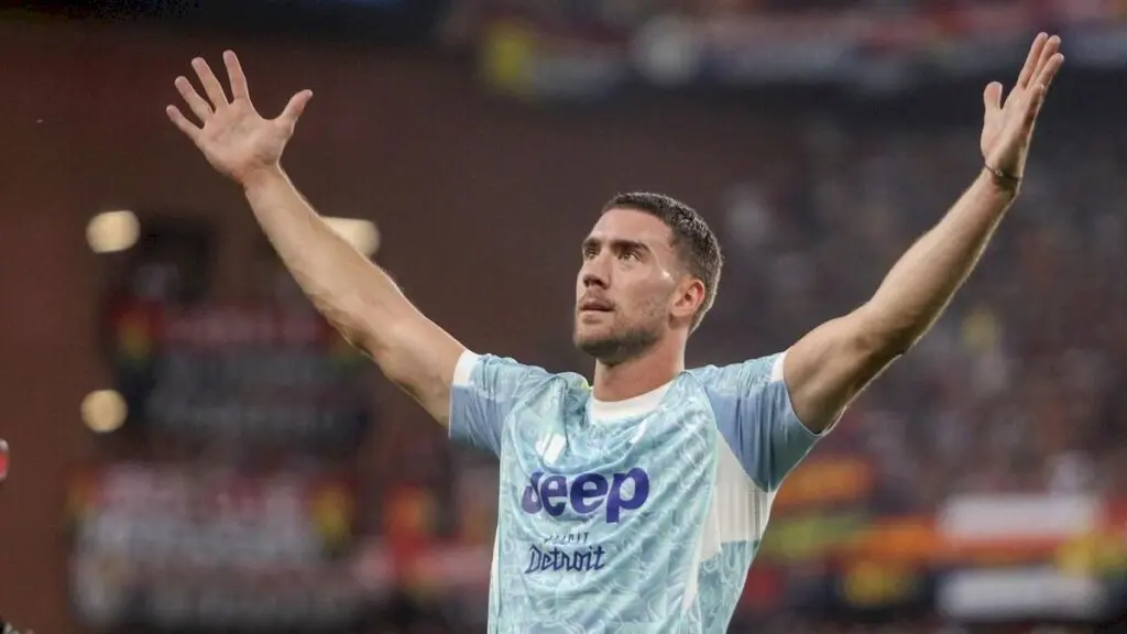 Dusan Vlahovic joins Besiktas on three-year deal