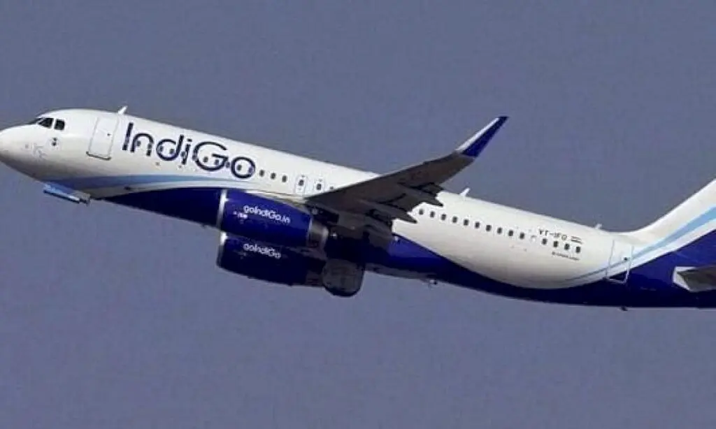 Mumbai airport man detained for bomb joke, let off with warning