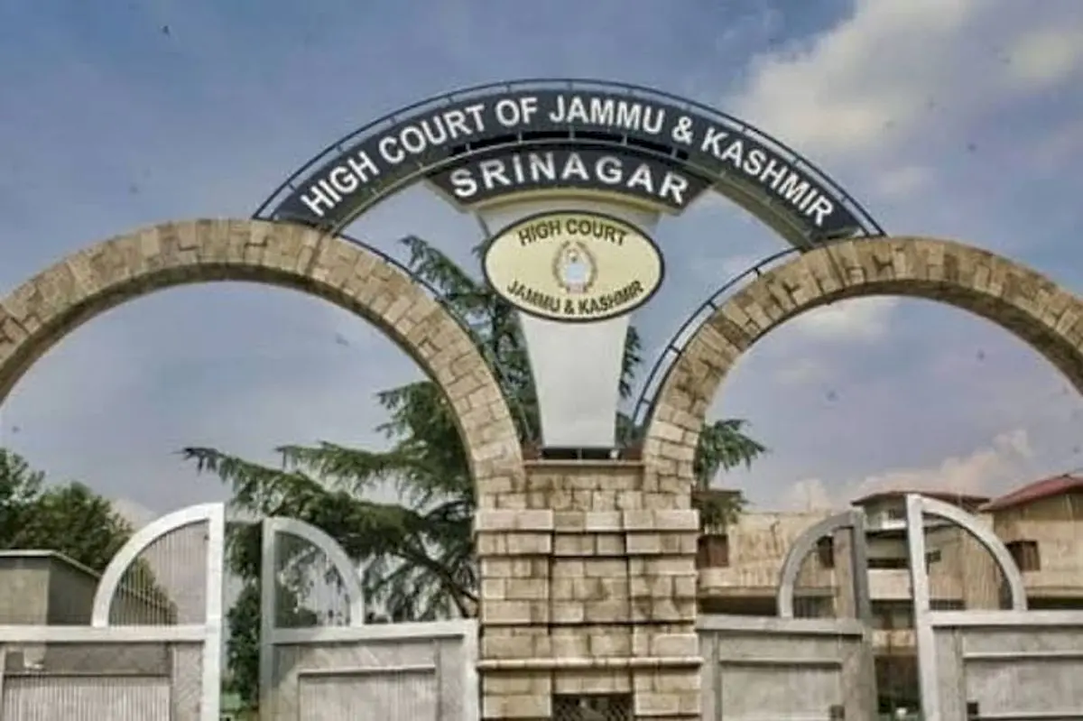 J&K High Court quashes contempt notice against Shopian DC