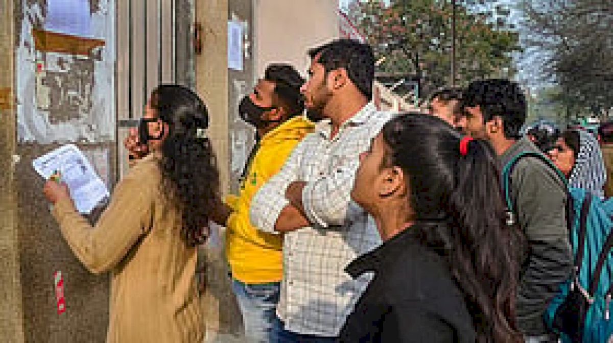 Karnataka teacher aspirants claim age relaxation missing in notification