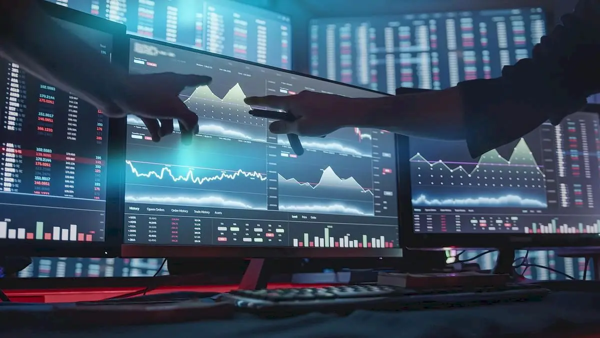 Pine Labs rallies 8%, SEBI proposes colour-coded debt risk meter