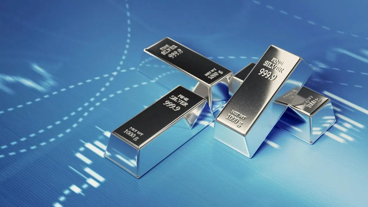 Silver falls ₹836, gold down ₹437 on weak demand