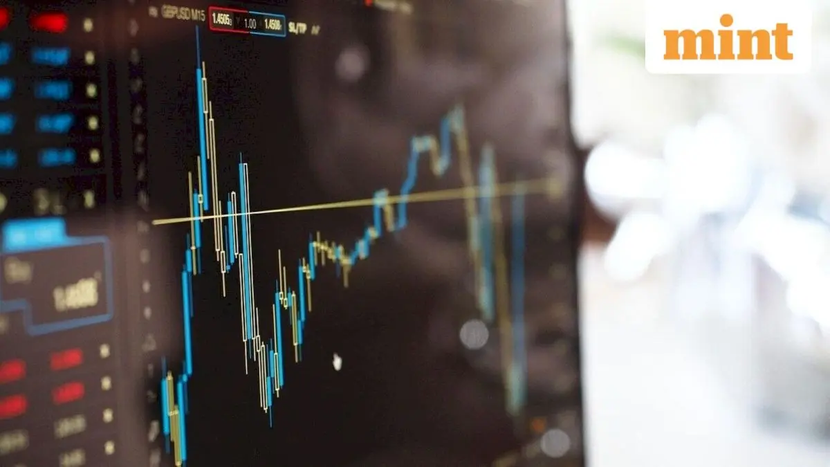 Markets end rangebound; Sensex up 114, Nifty down 40