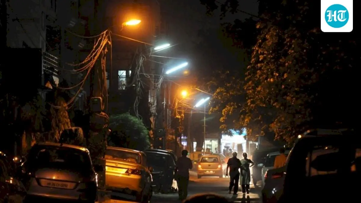 Copper cables worth Rs 3 lakh stolen from Mumbai Coastal Road