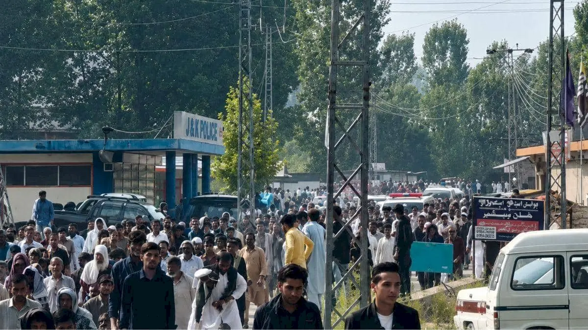 PoK protesters call for civil disobedience, tax boycott from Aug 14