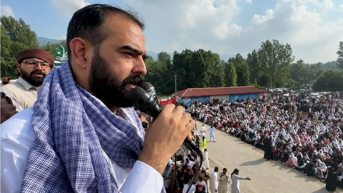 PoK Protesters Demand Pak Army Withdrawal, Plebiscite