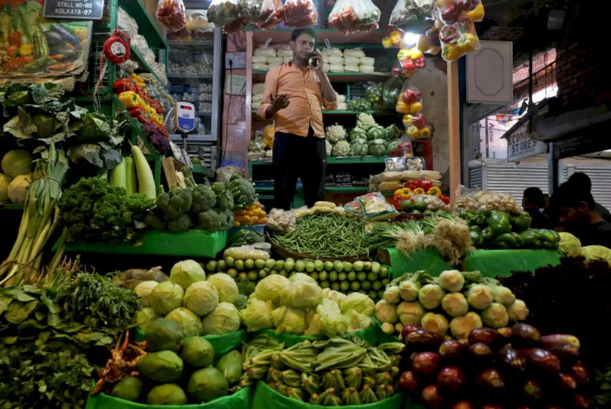Wholesale inflation cools slightly to 9.78% in July