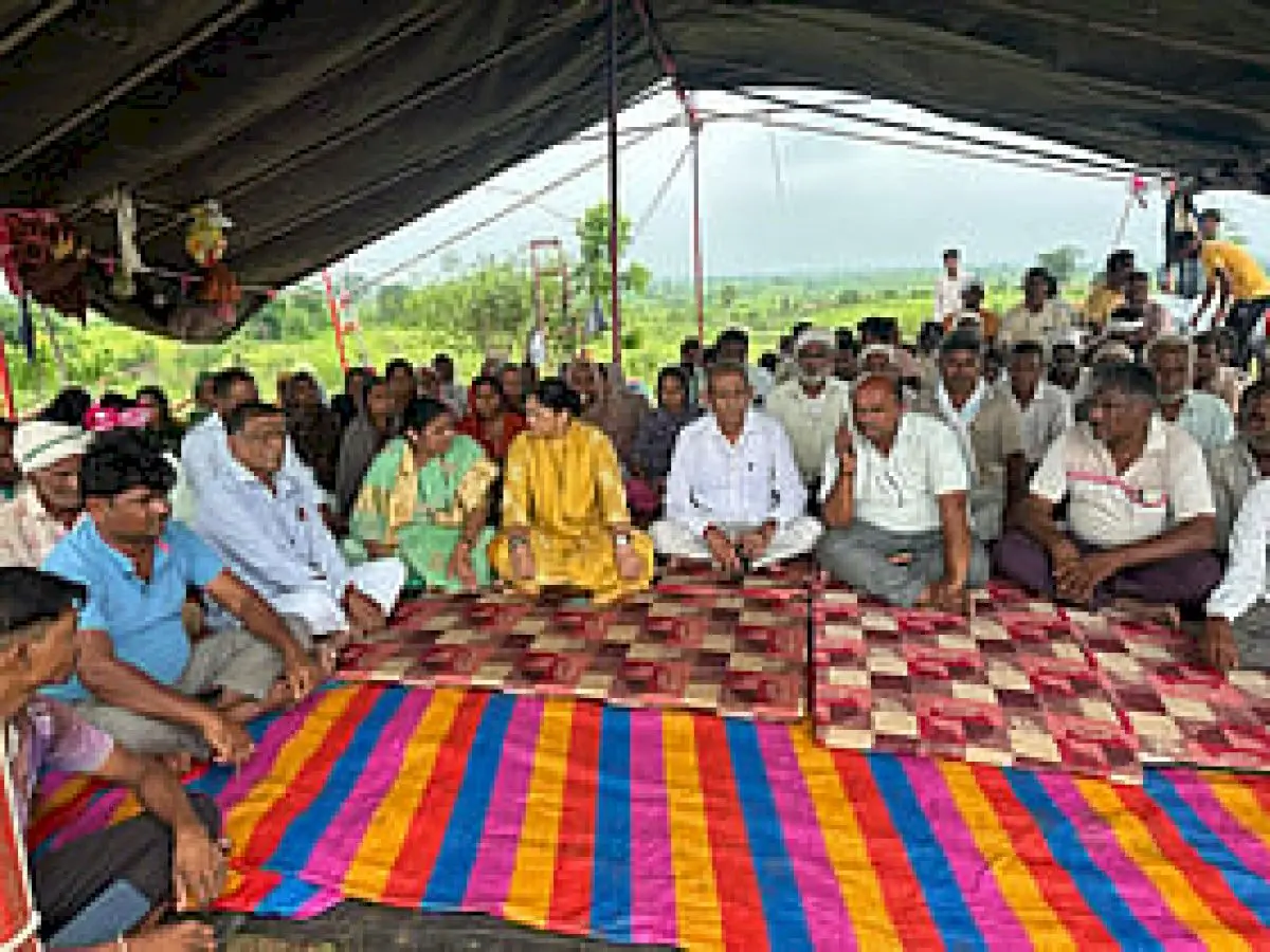 Tribal farmers in Gujarat intensify forest land protest over boundary dispute