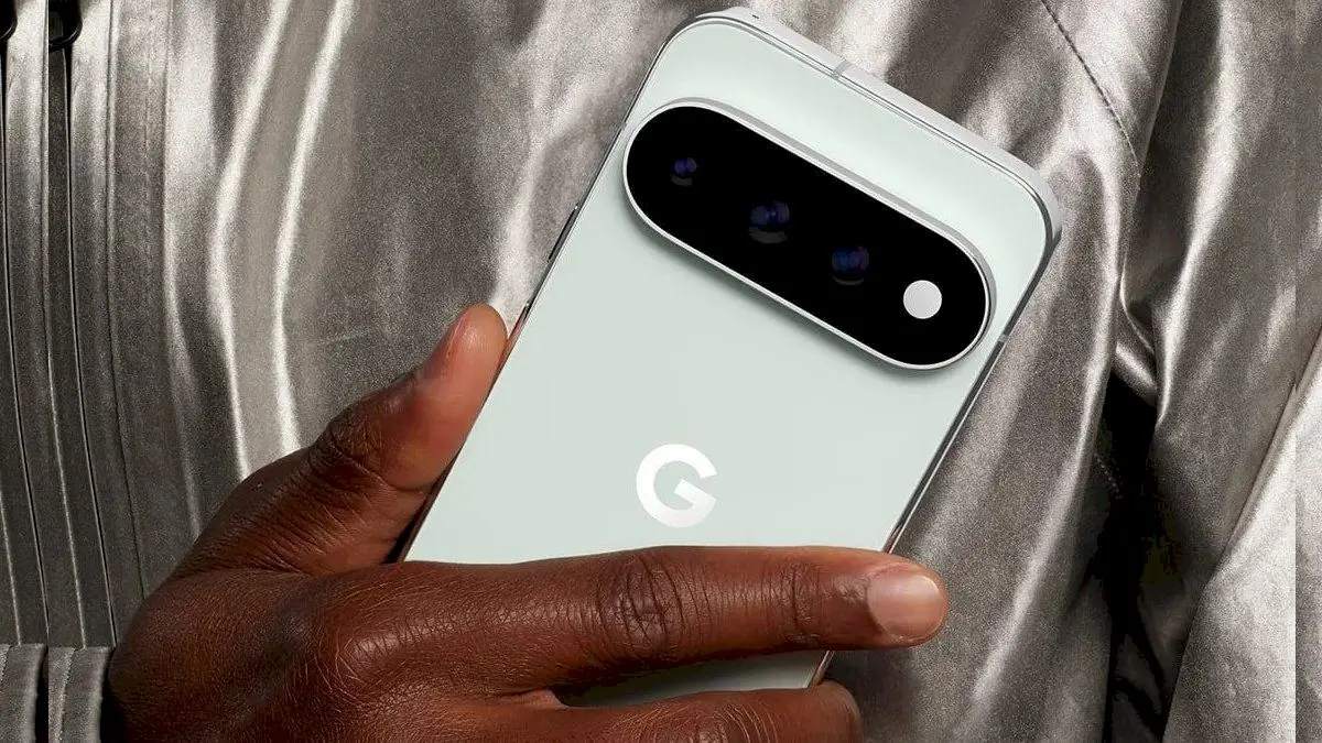 Pixel 11 Pro drop resistance lower than other Pixel 11 models