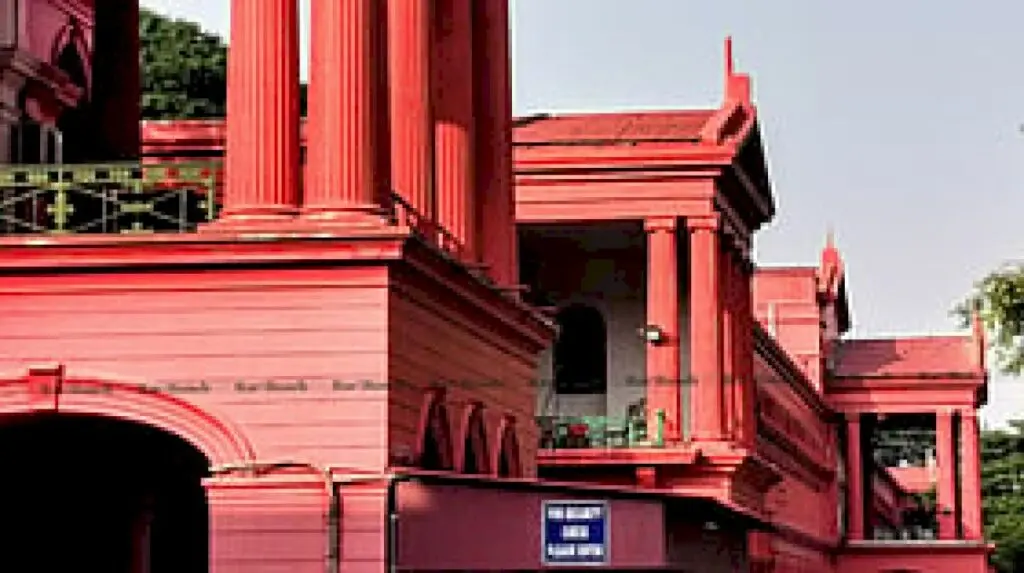Karnataka HC stays case against student in egg-throwing incident