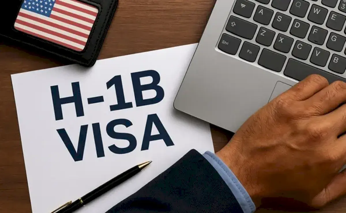 US lawmaker warns $100,000 H-1B fee could send jobs abroad