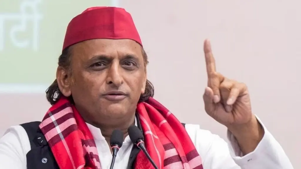 अखिलेश का 18 वर्षीय वोटरों से BJP हटाने का आह्वान