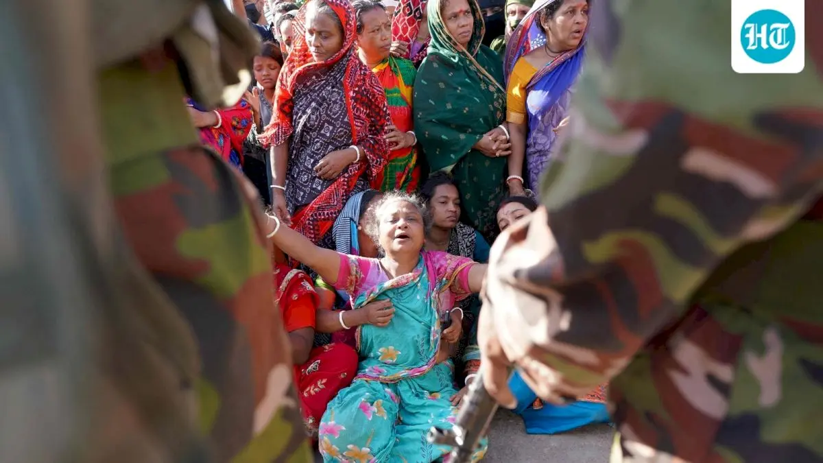 8 killed in suspected gas leak at Bangladesh shipbreaking yard