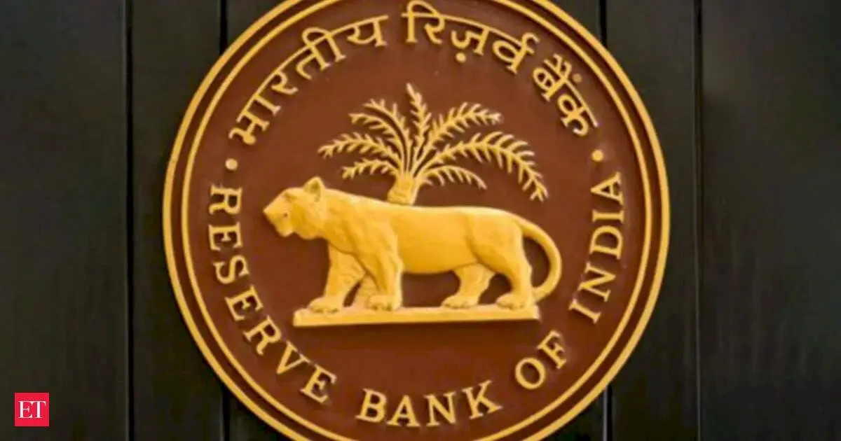 RBI keeps rate options open as growth seen at 6.6%: Crisil