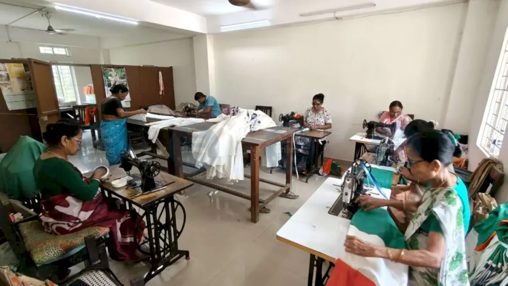 Independence Day orders breathe life into Guwahati Khadi unit, network struggles