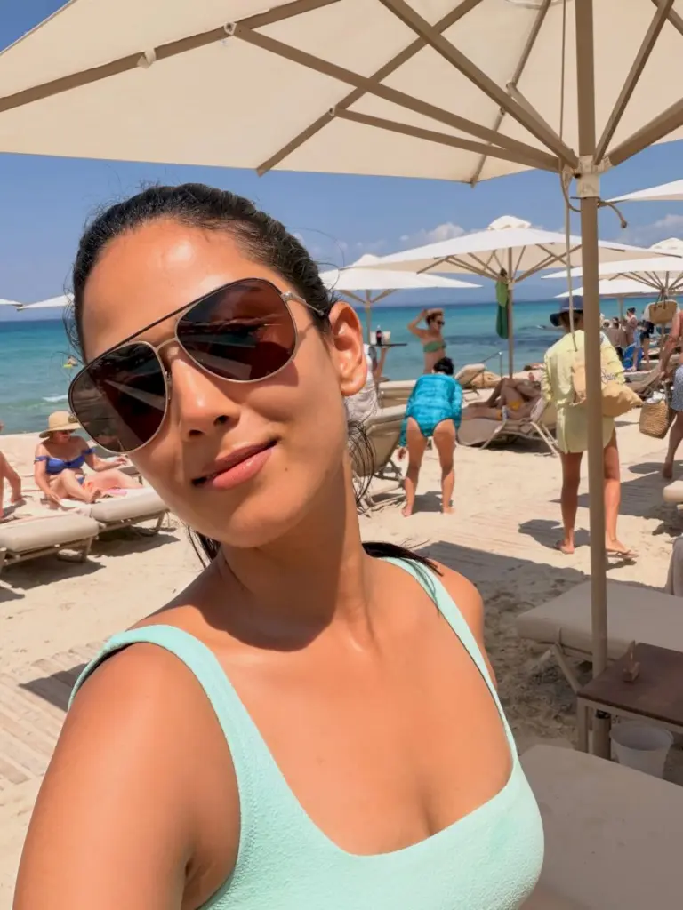 Mira Rajput Kapoor stuns in mint-green beach look