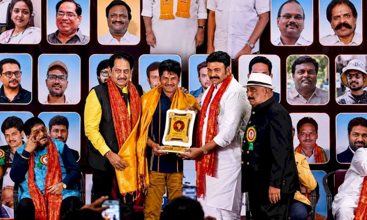 Vinod Film Academy wins Best Acting School at Kodi Ramakrishna Awards