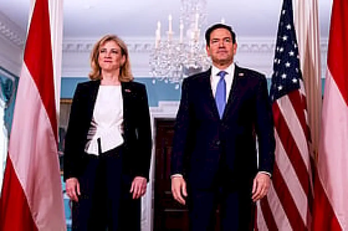 US widens Iran diplomatic outreach to Austria, Greece