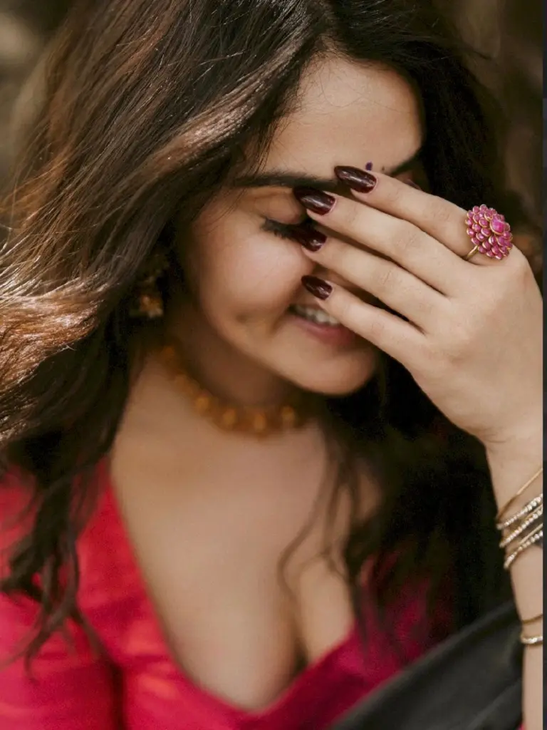 Sidhika Sharma’s Saree Portrait Reflects Her Regional Cinema Journey
