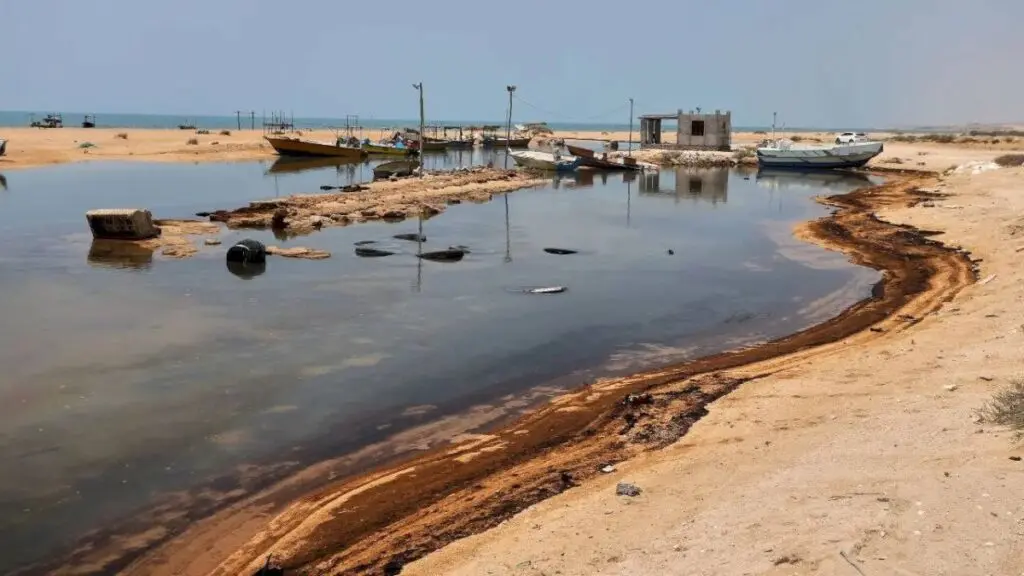 Oil slicks reported near Iran as Oman spill expands