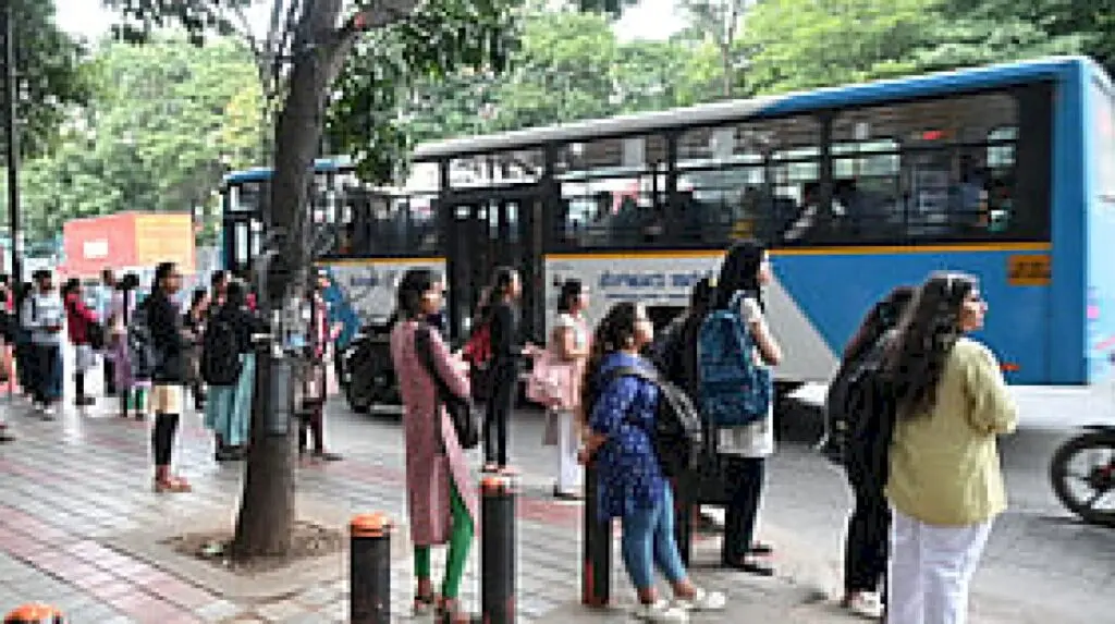 Bengaluru bus stops lack shelters, lighting and clear signage