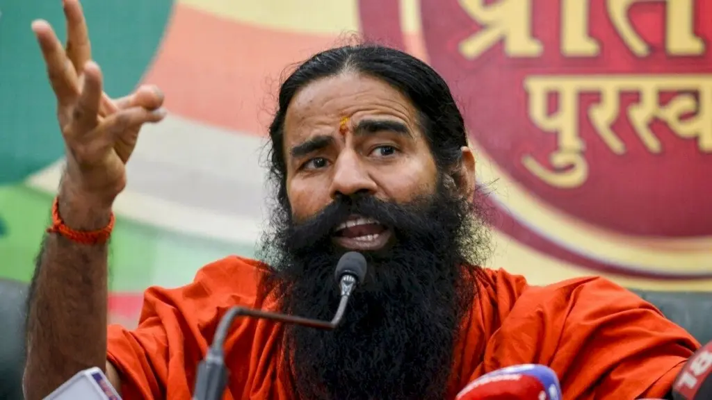 बाबा रामदेव ने सरकारी भर्ती में 99% घोटाले का आरोप लगाया