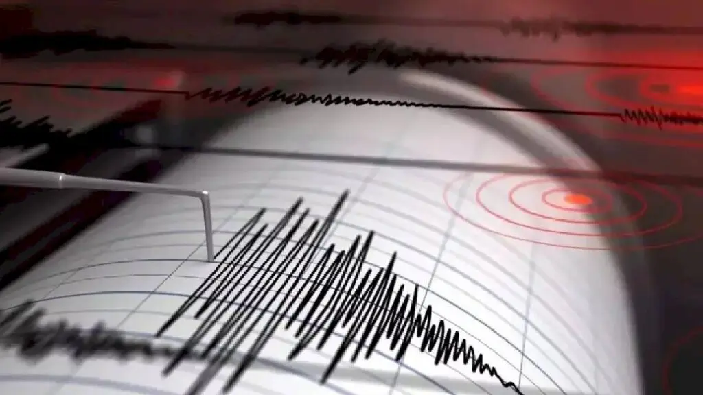 7.7-magnitude earthquake strikes Indonesia’s Flores, two dead