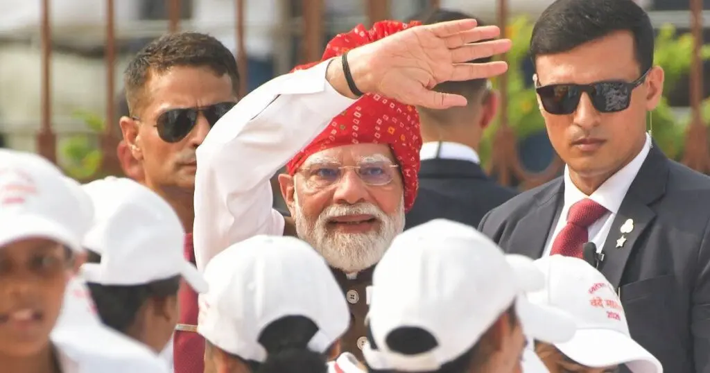 ‘Mere pyare deshwasiyon’ leads Modi’s 13th Independence Day speech