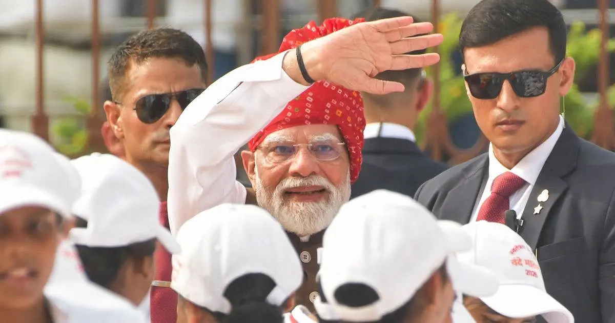 ‘Mere pyare deshwasiyon’ leads Modi’s 13th Independence Day speech