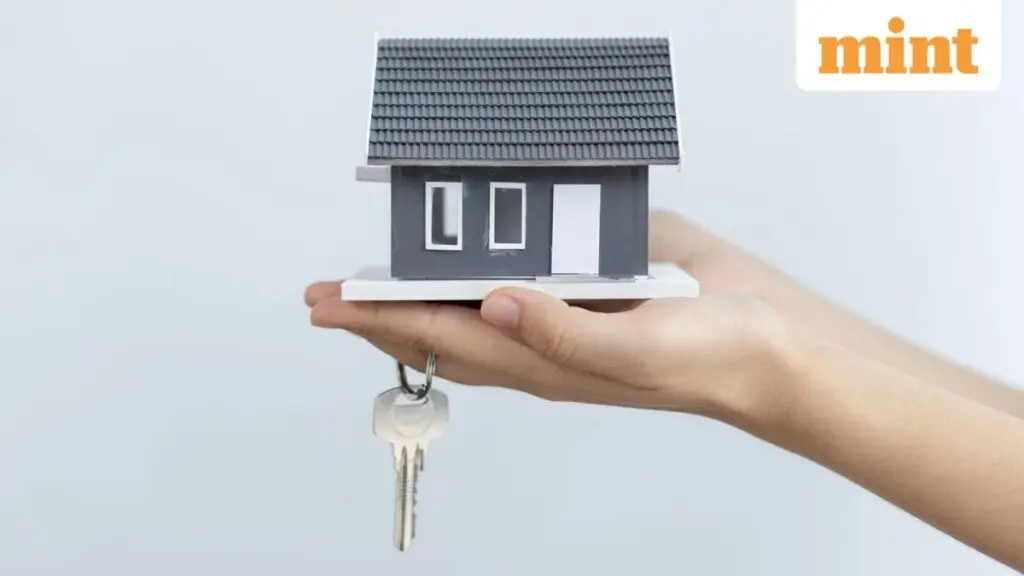 Compare Home Loan Costs Before Choosing Prepayment or Investment