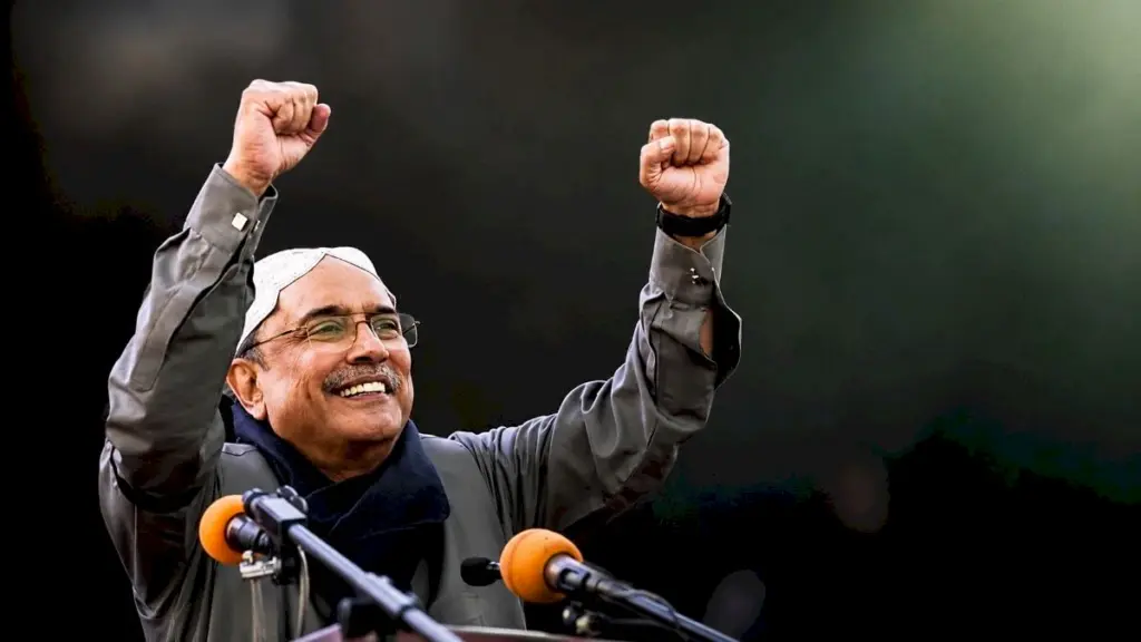 Zardari says Pakistan ‘tolerates’ Hindus, census puts share at 2.17%