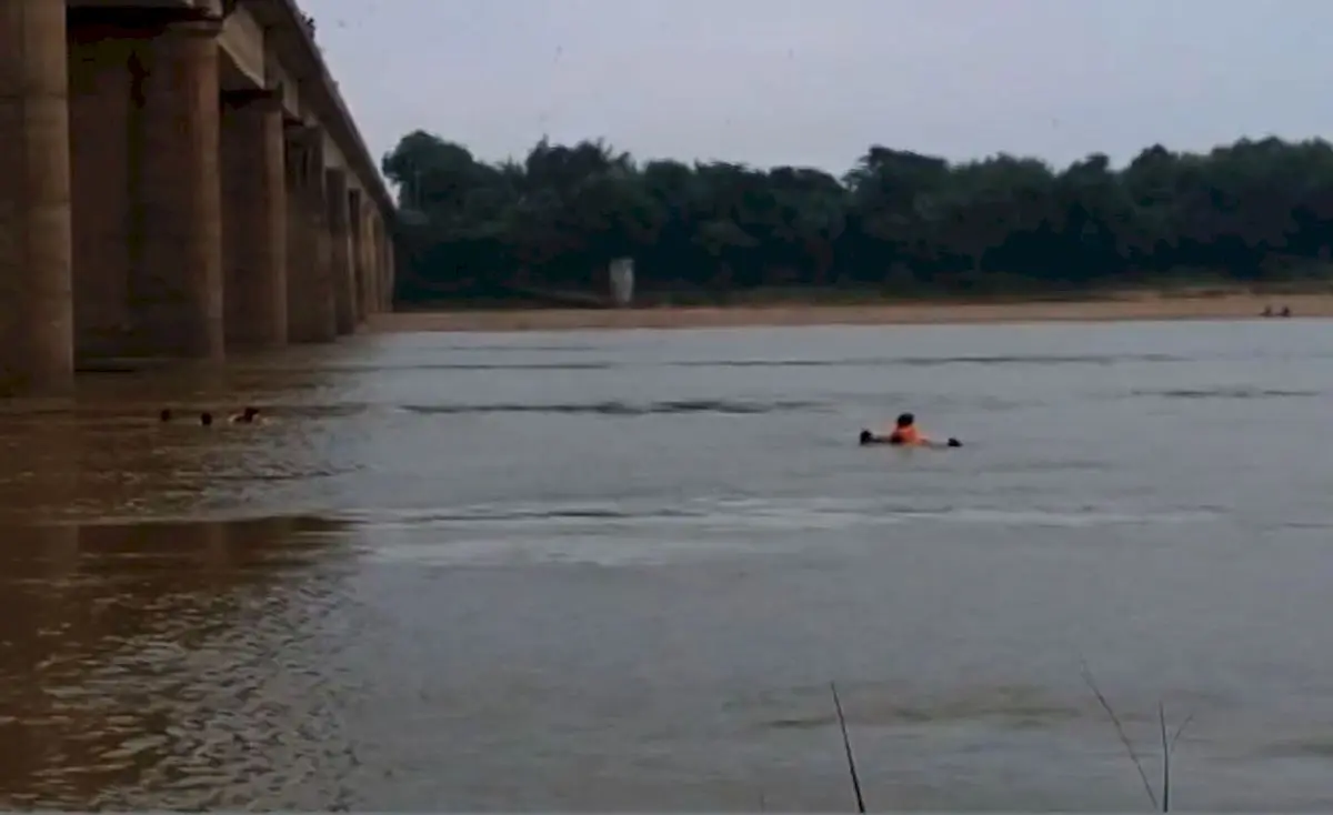 Woman rescued after 70-foot fall into Odisha river