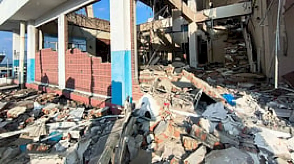 Indonesia Quakes Kill 47, 6.8 Tremor Hits Northern Sumatra