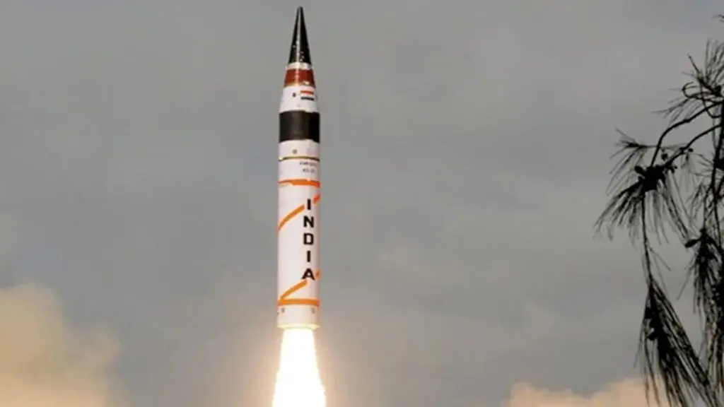 India Successfully Test-Fires Agni-4 Ballistic Missile in Odisha