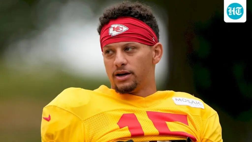 Patrick Mahomes out for Chiefs preseason opener due to knee recovery