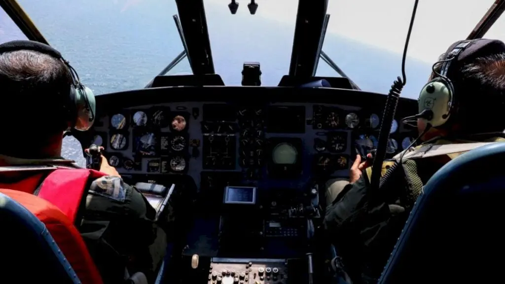 Qatar denies holding three Iranian pilots, says one dead