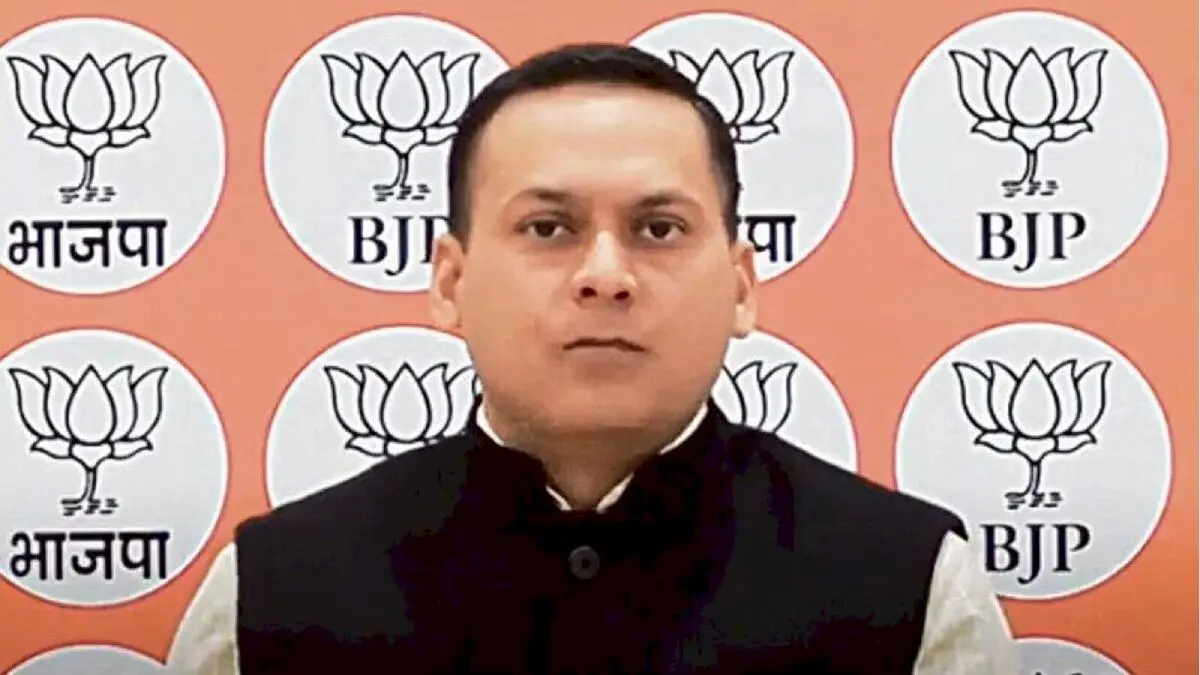 संदीप दीक्षित ने अमित मालवीय को राष्ट्रगान विवाद में कानूनी नोटिस भेजा