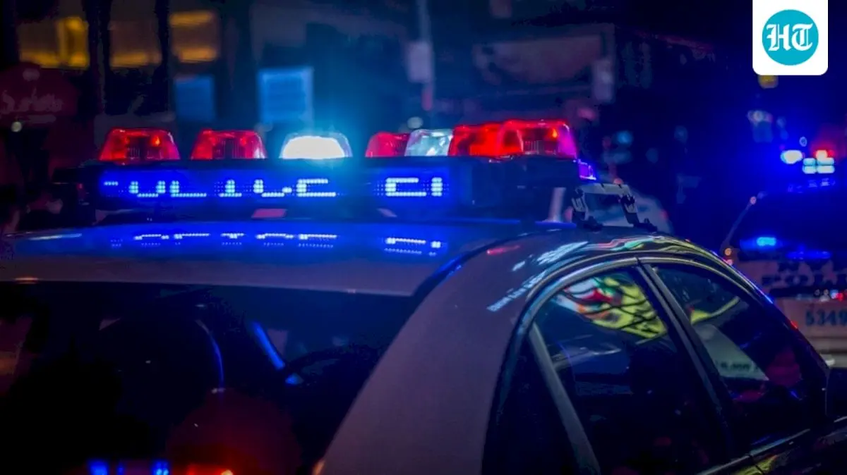 Two suspects rob Dillards at gunpoint in Lubbock mall