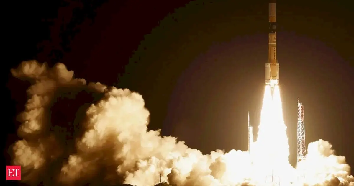 Japan readies MMX mission to Mars moons for samples