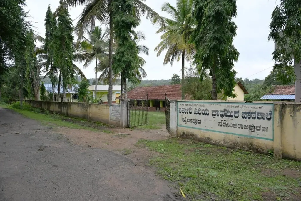 Karnataka children risk tiger and leopard encounters on school route