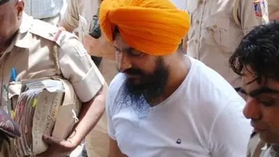 Mann meets Governor, seeks 10-day parole for Beant Singh killer