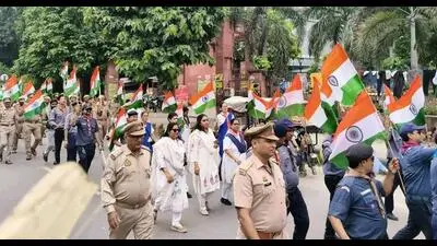 Yogi leads Lucknow Tiranga Yatra; Prayagraj SHGs to make 5 lakh flags