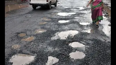 PMC urged to pay Rs 6 lakh compensation for pothole death