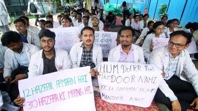MBBS interns suspend Lucknow protest after govt assurance on stipend hike