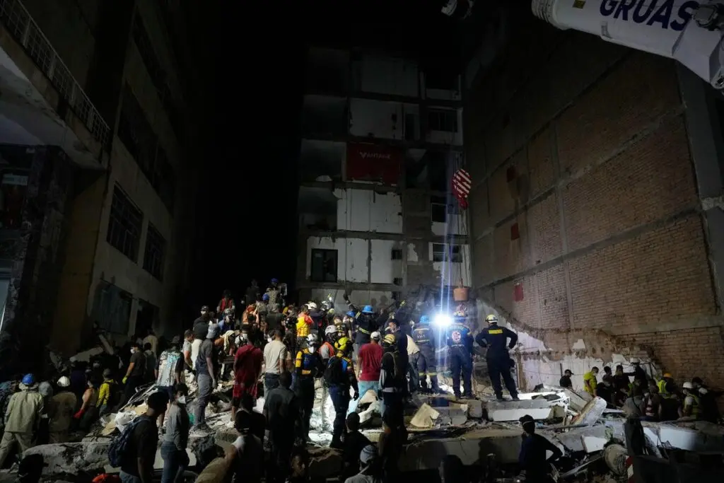 Colombia's strongest quake in century kills over 200