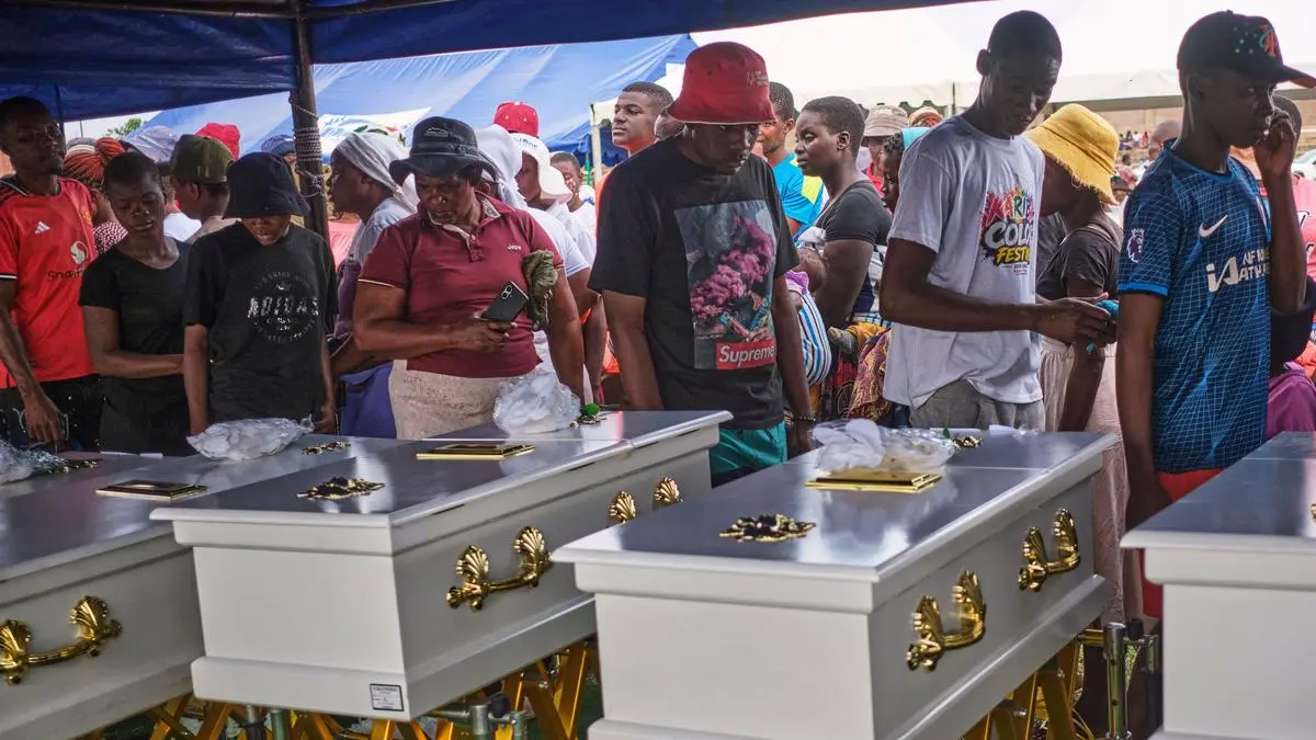 Zimbabwe ferry death toll rises to 84, search continues