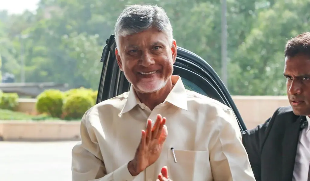 Naidu pushes pumped storage, solar to cut Andhra power costs
