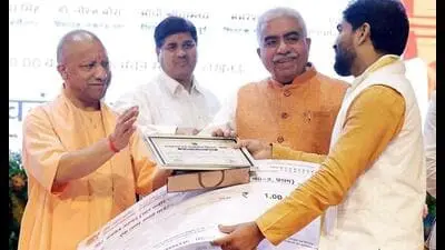 Yogi blames SP's dynasty politics for UP's pre-2017 stagnation